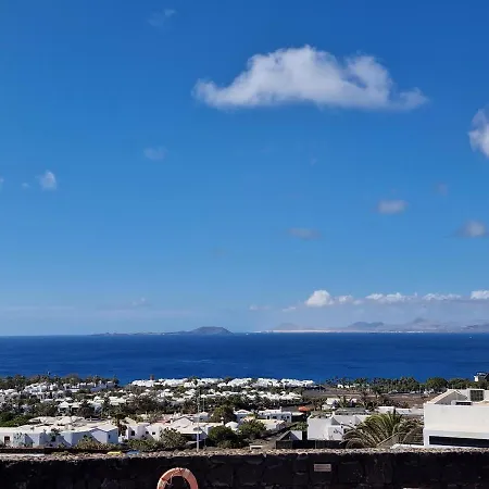 Fabulous 2 Bedroom Property With Outstanding Views Playa Blanca (Lanzarote)